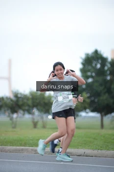 Runner Photo 2070007