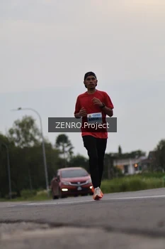 Runner Photo 2070130
