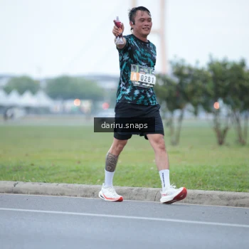 Runner Photo 2070161