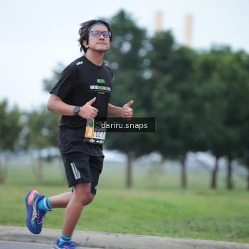 Runner Photo 2070174