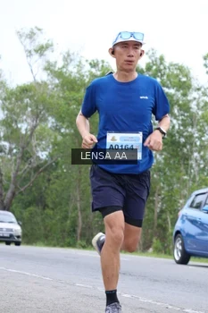 Runner Photo 2070275