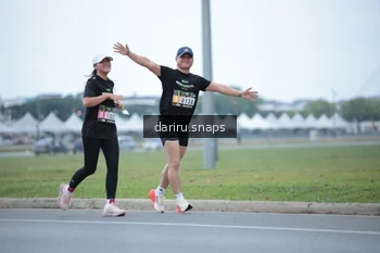 Runner Photo 2070633
