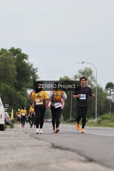 Runner Photo 2070849