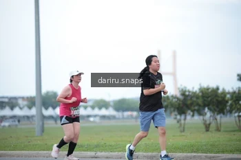 Runner Photo 2071046