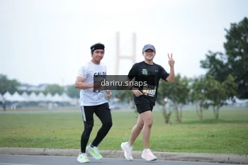 Runner Photo 2071337