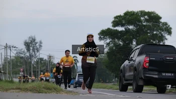 Runner Photo 2071359
