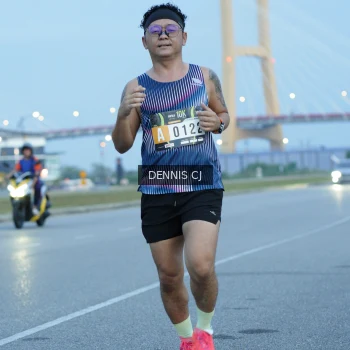 Runner Photo 2071387