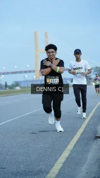 Runner Photo 2071419