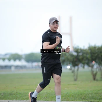 Runner Photo 2071491