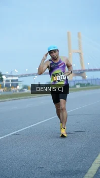 Runner Photo 2071540