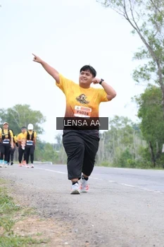 Runner Photo 2071589