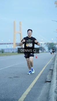 Runner Photo 2071590