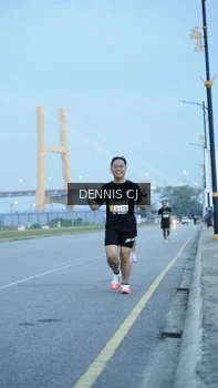 Runner Photo 2071674
