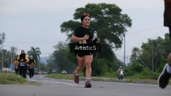 Runner Photo 2071678