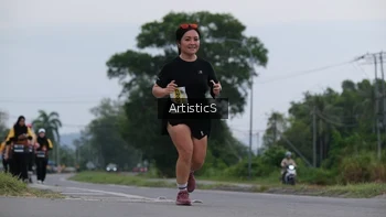 Runner Photo 2071694