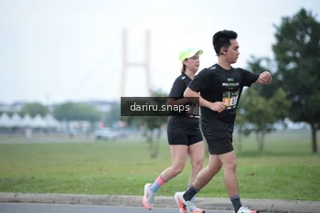 Runner Photo 2071758