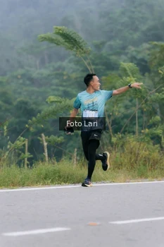 Runner Photo 2071775