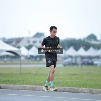 Runner Photo 2071793