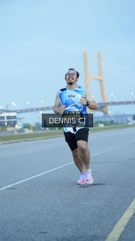 Runner Photo 2071812