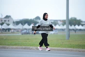 Runner Photo 2071854