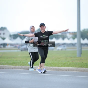 Runner Photo 2071876