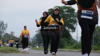 Runner Photo 2071924