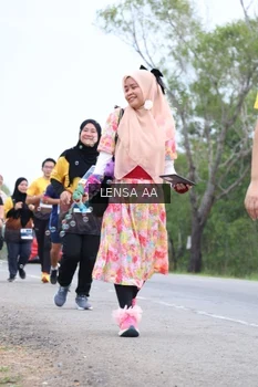 Runner Photo 2071972