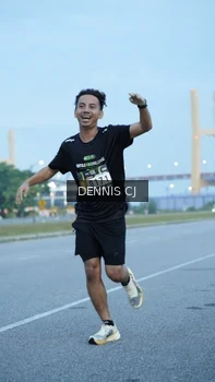 Runner Photo 2071975