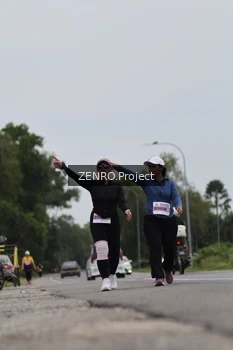 Runner Photo 2071987