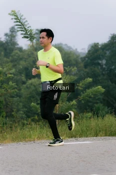 Runner Photo 2071996