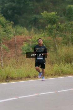 Runner Photo 2072022