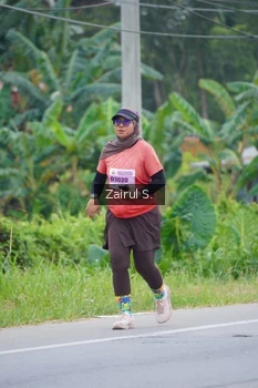 Runner Photo 2072030