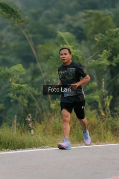 Runner Photo 2072041