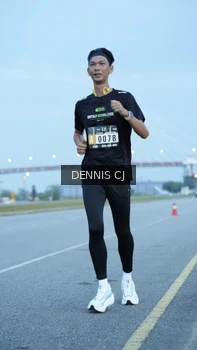 Runner Photo 2072050