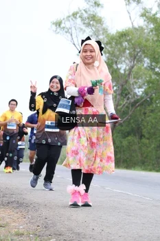 Runner Photo 2072075