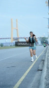 Runner Photo 2072097