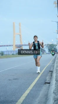 Runner Photo 2072104