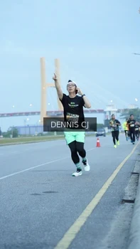 Runner Photo 2072250