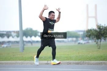 Runner Photo 2072307