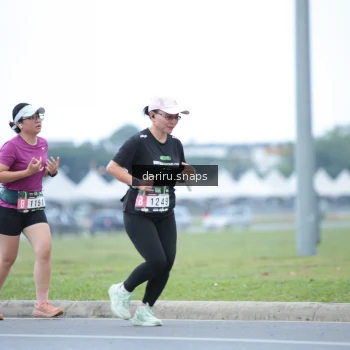 Runner Photo 2072313