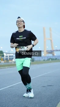 Runner Photo 2072342