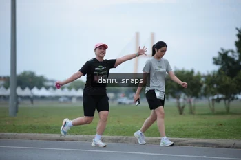 Runner Photo 2072356