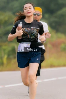 Runner Photo 2072360