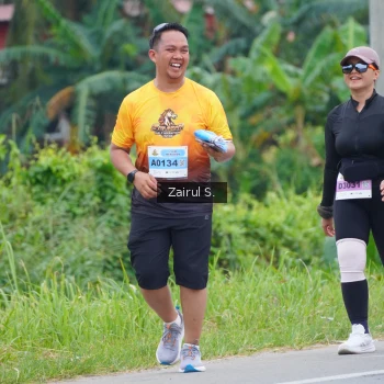 Runner Photo 2072415