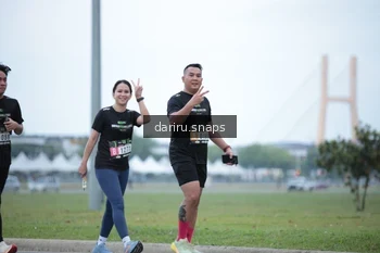 Runner Photo 2072418