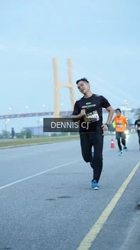 Runner Photo 2072472