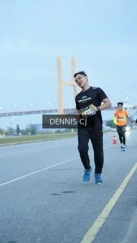 Runner Photo 2072486