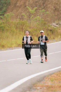 Runner Photo 2072531