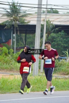 Runner Photo 2072547