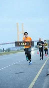 Runner Photo 2072566
